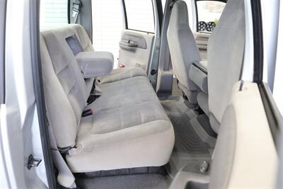 2001 Ford F-350 XLT  1-OWNER* 100% RUST FREE* NEW 2.5 " BILSTEIN LEVEL KIT* NEW 35 " TOYO'S 10-PLYS* FULL SERVICE W/ NEW FLUIDS-FILTERS-AC SERVICE-DOOR LOCKS* ALL ORIGINAL BOOKS-WINDOW STICKER-SERVICE RECORDS - Photo 18 - Portland, OR 97230