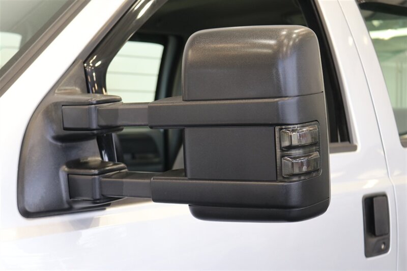 2001 Ford F-350 XLT  1-OWNER* 100% RUST FREE* NEW 2.5 " BILSTEIN LEVEL KIT* NEW 35 " TOYO'S 10-PLYS* FULL SERVICE W/ NEW FLUIDS-FILTERS-AC SERVICE-DOOR LOCKS* ALL ORIGINAL BOOKS-WINDOW STICKER-SERVICE RECORDS - Photo 52 - Portland, OR 97230