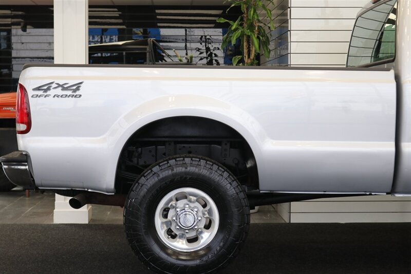 2001 Ford F-350 XLT  1-OWNER* 100% RUST FREE* NEW 2.5 " BILSTEIN LEVEL KIT* NEW 35 " TOYO'S 10-PLYS* FULL SERVICE W/ NEW FLUIDS-FILTERS-AC SERVICE-DOOR LOCKS* ALL ORIGINAL BOOKS-WINDOW STICKER-SERVICE RECORDS - Photo 47 - Portland, OR 97230