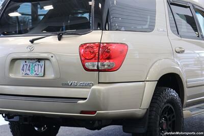 2006 Toyota Sequoia Limited   - Photo 17 - Portland, OR 97230