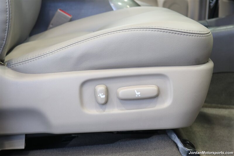 2006 Toyota Sequoia Limited  1-owner* EVERY SERVICE DONE @TOYOTA DEALER INCL TIMING BELT* 100% RUST FREE* NEW BILSTEIN LEVEL LIFT* NEW 17 "TRD PRO WHEELS W/NEW 33 "FALKEN A/T 4W TIRES* DVD - NAVIGATION-BOOKS & KEYS & WINDOW STICKER - Photo 67 - Portland, OR 97230