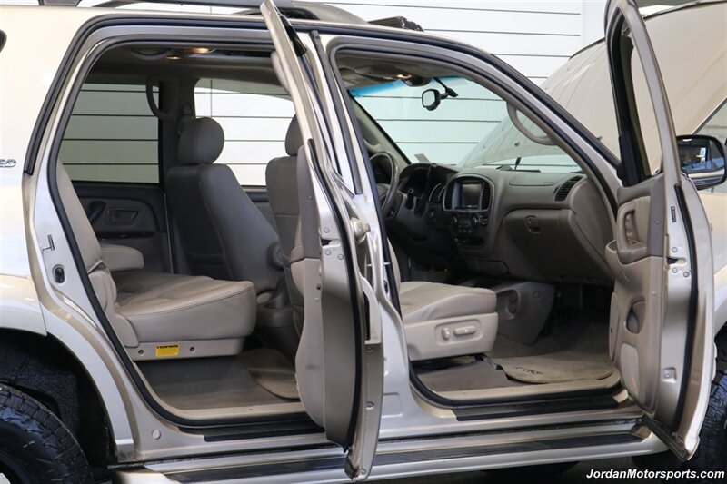 2006 Toyota Sequoia Limited   - Photo 28 - Portland, OR 97230
