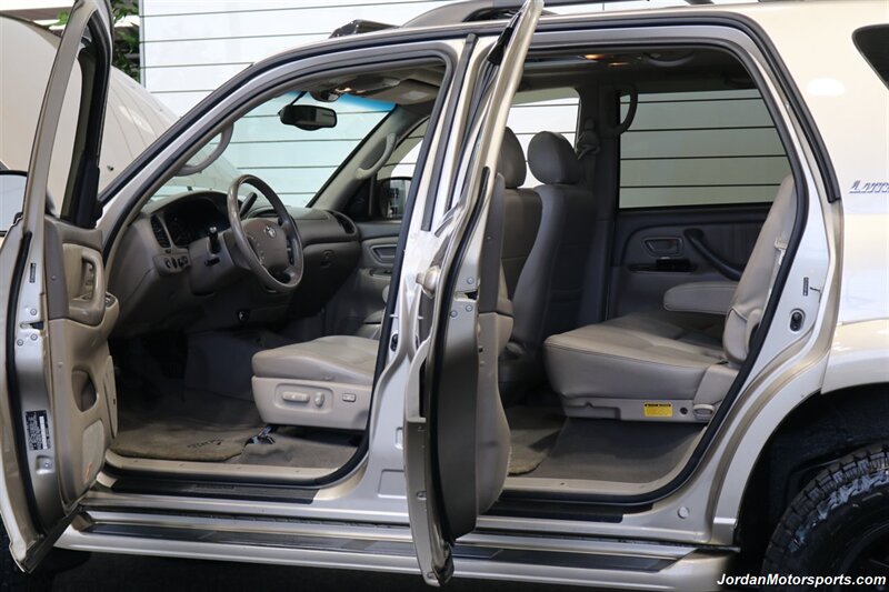 2006 Toyota Sequoia Limited   - Photo 27 - Portland, OR 97230