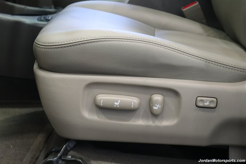 2006 Toyota Sequoia Limited 1-owner* EVERY SERVICE DONE @TOYOTA DEALER INCL TIMING BELT* 100% RUST FREE* NEW BILSTEIN LEVEL LIFT* NEW 17 "TRD PRO WHEELS W/NEW 33 "FALKEN A/T 4W TIRES* DVD - NAVIGATION-BOOKS & KEYS & WINDOW STICKER - Photo 66 - Portland, OR 97230