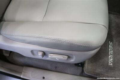 2006 Toyota Sequoia Limited  1-owner* EVERY SERVICE DONE @TOYOTA DEALER INCL TIMING BELT* 100% RUST FREE* NEW BILSTEIN LEVEL LIFT* NEW 17 "TRD PRO WHEELS W/NEW 33 "FALKEN A/T 4W TIRES* DVD - NAVIGATION-BOOKS & KEYS & WINDOW STICKER - Photo 69 - Portland, OR 97230