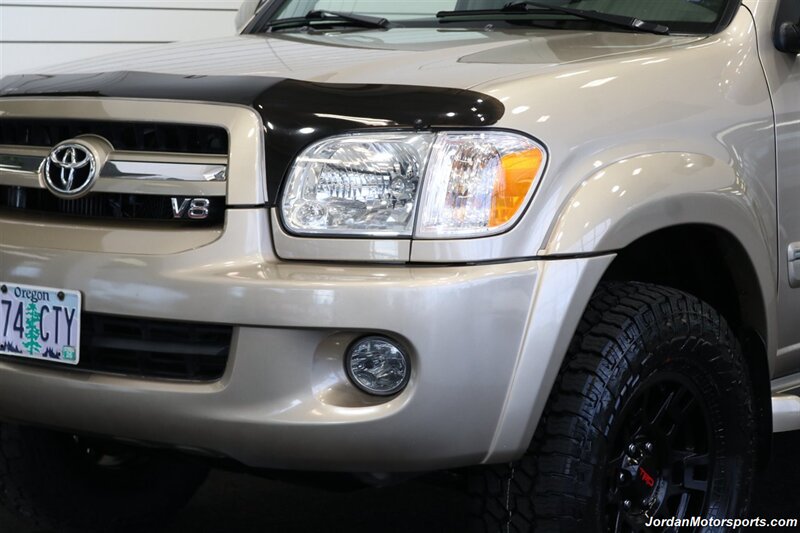 2006 Toyota Sequoia Limited   - Photo 12 - Portland, OR 97230