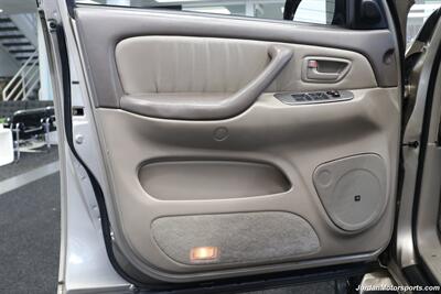 2006 Toyota Sequoia Limited   - Photo 39 - Portland, OR 97230