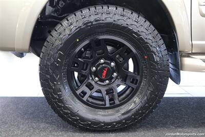 2006 Toyota Sequoia Limited   - Photo 16 - Portland, OR 97230