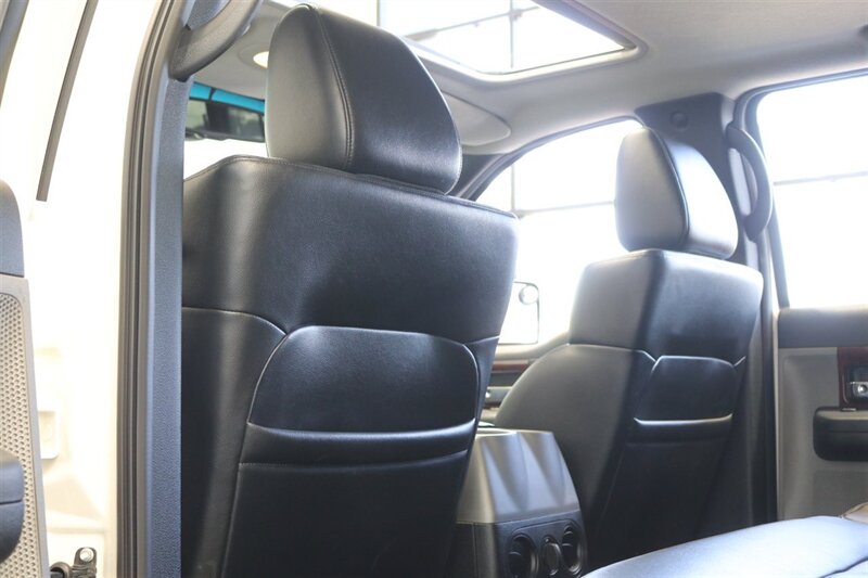 2007 Ford F-150 Lariat  ONLY 81K MLS* 0-ACCIDENTS* MOON ROOF* NEW 20 "WHEELS W/ A/T TIRES* NEW BRAKES-ROTORS-CALIPERS-BRAKE FLUID-COOLANT-FILTERS* PERFECT INTERIOR & EXTERIOR* NO RUST* ALL BOOKS-KEYS-WINDOW STICKER - Photo 74 - Portland, OR 97230