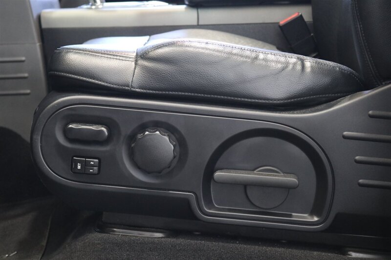 2007 Ford F-150 Lariat  ONLY 81K MLS* 0-ACCIDENTS* MOON ROOF* NEW 20 "WHEELS W/ A/T TIRES* NEW BRAKES-ROTORS-CALIPERS-BRAKE FLUID-COOLANT-FILTERS* PERFECT INTERIOR & EXTERIOR* NO RUST* ALL BOOKS-KEYS-WINDOW STICKER - Photo 64 - Portland, OR 97230