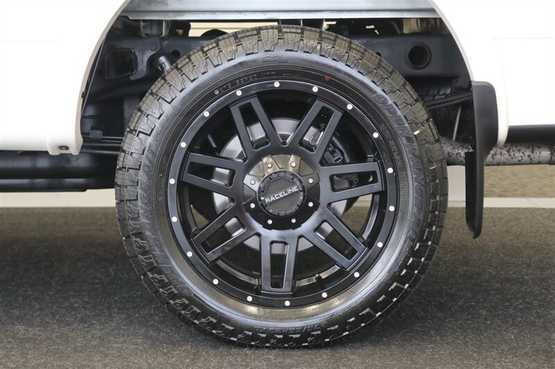 2007 Ford F-150 Lariat  ONLY 81K MLS* 0-ACCIDENTS* MOON ROOF* NEW 20 "WHEELS W/ A/T TIRES* NEW BRAKES-ROTORS-CALIPERS-BRAKE FLUID-COOLANT-FILTERS* PERFECT INTERIOR & EXTERIOR* NO RUST* ALL BOOKS-KEYS-WINDOW STICKER - Photo 44 - Portland, OR 97230