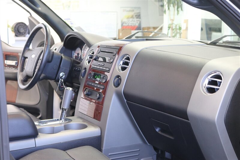 2007 Ford F-150 Lariat  ONLY 81K MLS* 0-ACCIDENTS* MOON ROOF* NEW 20 "WHEELS W/ A/T TIRES* NEW BRAKES-ROTORS-CALIPERS-BRAKE FLUID-COOLANT-FILTERS* PERFECT INTERIOR & EXTERIOR* NO RUST* ALL BOOKS-KEYS-WINDOW STICKER - Photo 78 - Portland, OR 97230