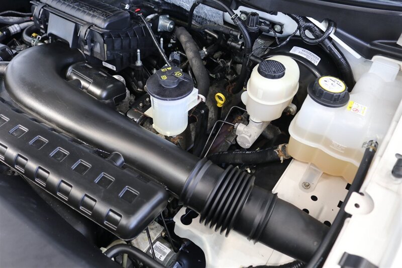 2007 Ford F-150 Lariat  ONLY 81K MLS* 0-ACCIDENTS* MOON ROOF* NEW 20 "WHEELS W/ A/T TIRES* NEW BRAKES-ROTORS-CALIPERS-BRAKE FLUID-COOLANT-FILTERS* PERFECT INTERIOR & EXTERIOR* NO RUST* ALL BOOKS-KEYS-WINDOW STICKER - Photo 37 - Portland, OR 97230