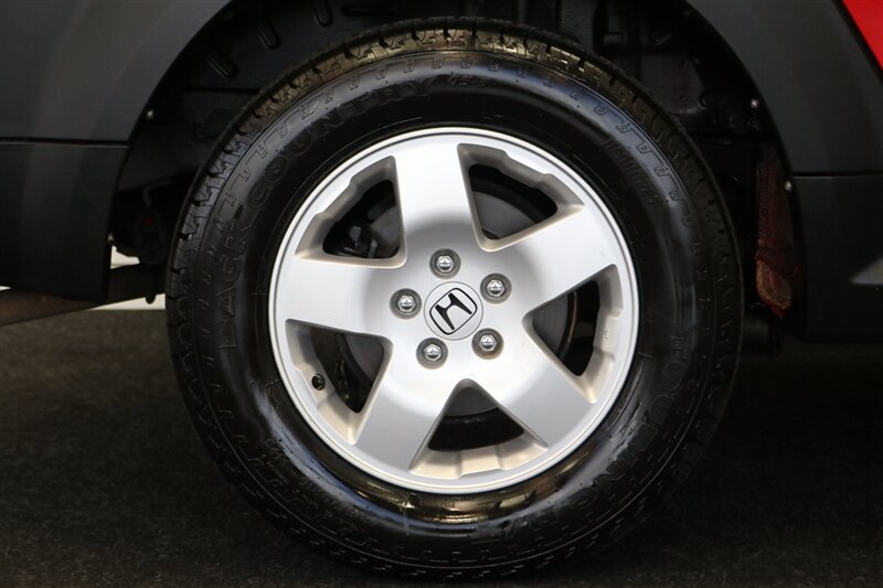 2005 Honda Element EX  1-OWNER* 100% RUST FREE* 4WD* 5-SPEED MANUAL* ALL SERVICE @HONDA DEALER* 0-ACCIDENTS* NON-SMOKER* NO PETS* FRESH SERVICE W/ NEW FLUIDS -BELTS-FLUIDS-AC CHARGE* BOOKS & 2-KEYS - Photo 43 - Portland, OR 97230