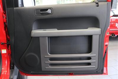 2005 Honda Element EX  1-OWNER* 100% RUST FREE* 4WD* 5-SPEED MANUAL* ALL SERVICE @HONDA DEALER* 0-ACCIDENTS* NON-SMOKER* NO PETS* FRESH SERVICE W/ NEW FLUIDS -BELTS-FLUIDS-AC CHARGE* BOOKS & 2-KEYS - Photo 84 - Portland, OR 97230