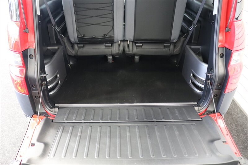 2005 Honda Element EX  1-OWNER* 100% RUST FREE* 4WD* 5-SPEED MANUAL* ALL SERVICE @HONDA DEALER* 0-ACCIDENTS* NON-SMOKER* NO PETS* FRESH SERVICE W/ NEW FLUIDS -BELTS-FLUIDS-AC CHARGE* BOOKS & 2-KEYS - Photo 56 - Portland, OR 97230