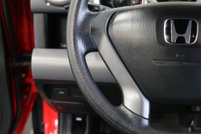 2005 Honda Element EX  1-OWNER* 100% RUST FREE* 4WD* 5-SPEED MANUAL* ALL SERVICE @HONDA DEALER* 0-ACCIDENTS* NON-SMOKER* NO PETS* FRESH SERVICE W/ NEW FLUIDS -BELTS-FLUIDS-AC CHARGE* BOOKS & 2-KEYS - Photo 77 - Portland, OR 97230