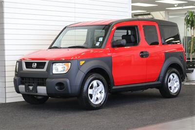 2005 Honda Element EX  1-OWNER* 100% RUST FREE* 4WD* 5-SPEED MANUAL* ALL SERVICE @HONDA DEALER* 0-ACCIDENTS* NON-SMOKER* NO PETS* FRESH SERVICE W/ NEW FLUIDS -BELTS-FLUIDS-AC CHARGE* BOOKS & 2-KEYS - Photo 1 - Portland, OR 97230