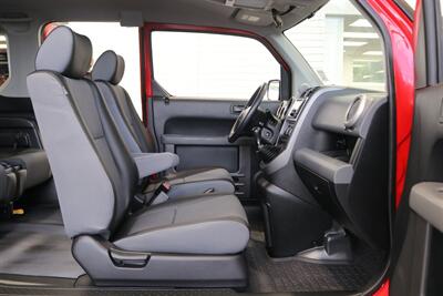 2005 Honda Element EX  1-OWNER* 100% RUST FREE* 4WD* 5-SPEED MANUAL* ALL SERVICE @HONDA DEALER* 0-ACCIDENTS* NON-SMOKER* NO PETS* FRESH SERVICE W/ NEW FLUIDS -BELTS-FLUIDS-AC CHARGE* BOOKS & 2-KEYS - Photo 67 - Portland, OR 97230