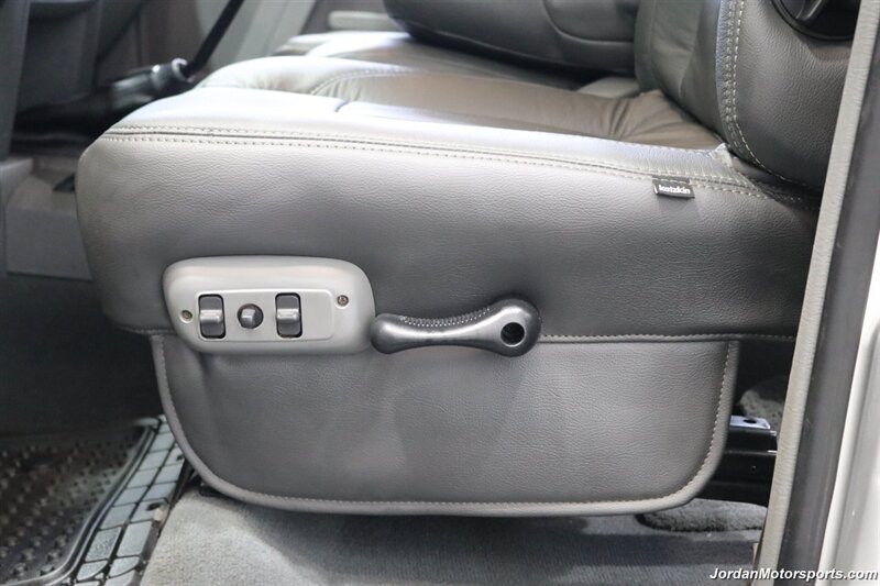 2007 Dodge Ram 2500 SLT 1-OWNER* 6-SPEED MANUAL CUMMINS 6.7L TUNED* 35 "TOYOS W/ 17 " INNOV8 WHEELS* NEW BRAKES-ROTORS-CALIPERS-AC RECHARGE-COOLANT FLUSH-BRAKE FLUID* HEATED LEATHER SEATS* 6-PASSENGER* - Photo 68 - Portland, OR 97230