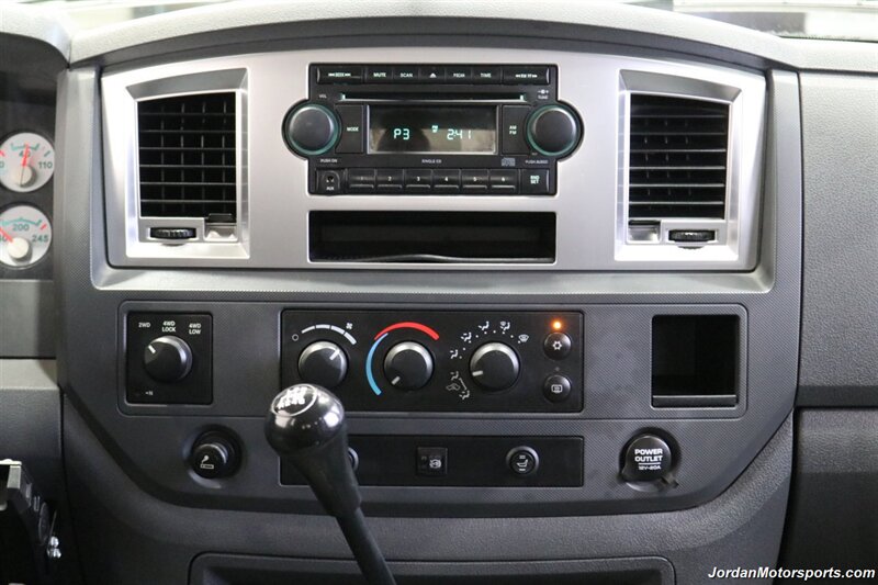 2007 Dodge Ram 2500 SLT 1-OWNER* 6-SPEED MANUAL CUMMINS 6.7L TUNED* 35 "TOYOS W/ 17 " INNOV8 WHEELS* NEW BRAKES-ROTORS-CALIPERS-AC RECHARGE-COOLANT FLUSH-BRAKE FLUID* HEATED LEATHER SEATS* 6-PASSENGER* - Photo 21 - Portland, OR 97230