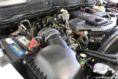 2007 Dodge Ram 2500 SLT 1-OWNER* 6-SPEED MANUAL CUMMINS 6.7L TUNED* 35 "TOYOS W/ 17 " INNOV8 WHEELS* NEW BRAKES-ROTORS-CALIPERS-AC RECHARGE-COOLANT FLUSH-BRAKE FLUID* HEATED LEATHER SEATS* 6-PASSENGER* - Photo 38 - Portland, OR 97230