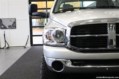 2007 Dodge Ram 2500 SLT 1-OWNER* 6-SPEED MANUAL CUMMINS 6.7L TUNED* 35 "TOYOS W/ 17 " INNOV8 WHEELS* NEW BRAKES-ROTORS-CALIPERS-AC RECHARGE-COOLANT FLUSH-BRAKE FLUID* HEATED LEATHER SEATS* 6-PASSENGER* - Photo 43 - Portland, OR 97230
