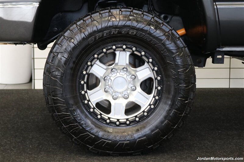 2007 Dodge Ram 2500 SLT 1-OWNER* 6-SPEED MANUAL CUMMINS 6.7L TUNED* 35 "TOYOS W/ 17 " INNOV8 WHEELS* NEW BRAKES-ROTORS-CALIPERS-AC RECHARGE-COOLANT FLUSH-BRAKE FLUID* HEATED LEATHER SEATS* 6-PASSENGER* - Photo 14 - Portland, OR 97230