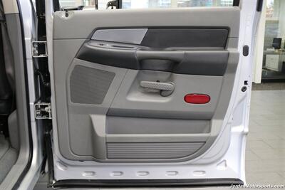 2007 Dodge Ram 2500 SLT 1-OWNER* 6-SPEED MANUAL CUMMINS 6.7L TUNED* 35 "TOYOS W/ 17 " INNOV8 WHEELS* NEW BRAKES-ROTORS-CALIPERS-AC RECHARGE-COOLANT FLUSH-BRAKE FLUID* HEATED LEATHER SEATS* 6-PASSENGER* - Photo 67 - Portland, OR 97230