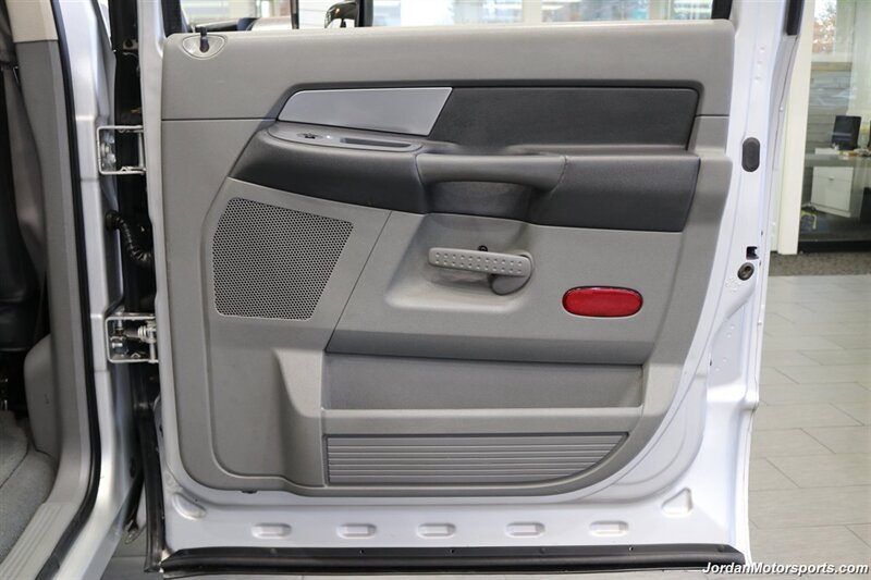 2007 Dodge Ram 2500 SLT 1-OWNER* 6-SPEED MANUAL CUMMINS 6.7L TUNED* 35 "TOYOS W/ 17 " INNOV8 WHEELS* NEW BRAKES-ROTORS-CALIPERS-AC RECHARGE-COOLANT FLUSH-BRAKE FLUID* HEATED LEATHER SEATS* 6-PASSENGER* - Photo 67 - Portland, OR 97230