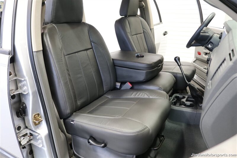 2007 Dodge Ram 2500 SLT 1-OWNER* 6-SPEED MANUAL CUMMINS 6.7L TUNED* 35 "TOYOS W/ 17 " INNOV8 WHEELS* NEW BRAKES-ROTORS-CALIPERS-AC RECHARGE-COOLANT FLUSH-BRAKE FLUID* HEATED LEATHER SEATS* 6-PASSENGER* - Photo 17 - Portland, OR 97230