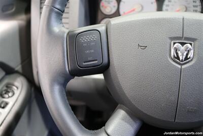 2007 Dodge Ram 2500 SLT 1-OWNER* 6-SPEED MANUAL CUMMINS 6.7L TUNED* 35 "TOYOS W/ 17 " INNOV8 WHEELS* NEW BRAKES-ROTORS-CALIPERS-AC RECHARGE-COOLANT FLUSH-BRAKE FLUID* HEATED LEATHER SEATS* 6-PASSENGER* - Photo 78 - Portland, OR 97230