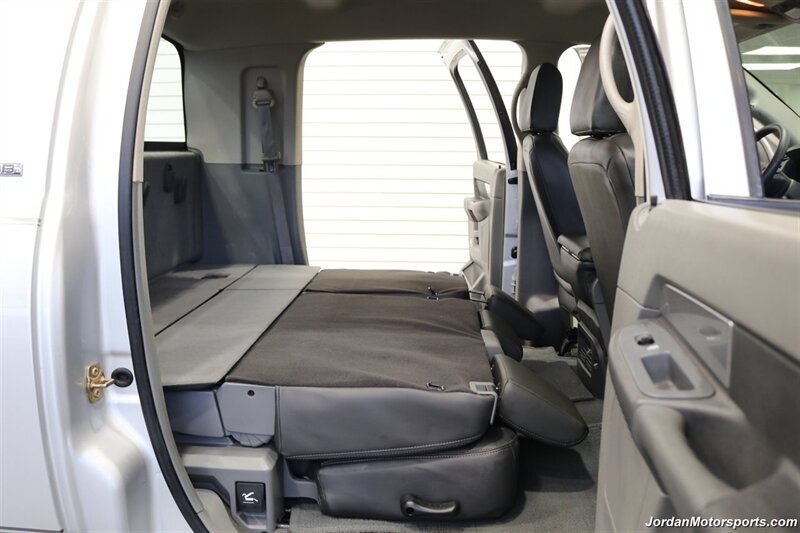 2007 Dodge Ram 2500 SLT 1-OWNER* 6-SPEED MANUAL CUMMINS 6.7L TUNED* 35 "TOYOS W/ 17 " INNOV8 WHEELS* NEW BRAKES-ROTORS-CALIPERS-AC RECHARGE-COOLANT FLUSH-BRAKE FLUID* HEATED LEATHER SEATS* 6-PASSENGER* - Photo 19 - Portland, OR 97230