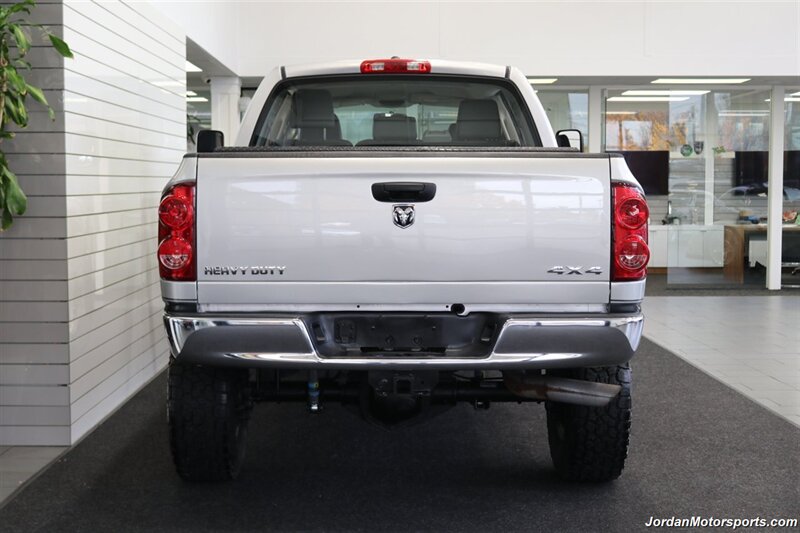 2007 Dodge Ram 2500 SLT 1-OWNER* 6-SPEED MANUAL CUMMINS 6.7L TUNED* 35 "TOYOS W/ 17 " INNOV8 WHEELS* NEW BRAKES-ROTORS-CALIPERS-AC RECHARGE-COOLANT FLUSH-BRAKE FLUID* HEATED LEATHER SEATS* 6-PASSENGER* - Photo 9 - Portland, OR 97230