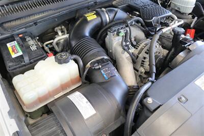 2006 Chevrolet Silverado 2500 LT3  NEVER HAD 5TH WHEEL OR GOOSENECK* LIKE NEW BED - BODY - PAINT - INTERIOR WITH NO ISSUES* NEW 2.5 " LEVELING KIT W/ NEW BILSTEIN 5100 SHOCKS* NEW 33 " FALKEN A/T 4W 10-PLY TIRES* FRESH SERVICE - Photo 34 - Portland, OR 97230