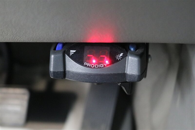 2006 Chevrolet Silverado 2500 LT3  NEVER HAD 5TH WHEEL OR GOOSENECK* LIKE NEW BED - BODY - PAINT - INTERIOR WITH NO ISSUES* NEW 2.5 " LEVELING KIT W/ NEW BILSTEIN 5100 SHOCKS* NEW 33 " FALKEN A/T 4W 10-PLY TIRES* FRESH SERVICE - Photo 93 - Portland, OR 97230