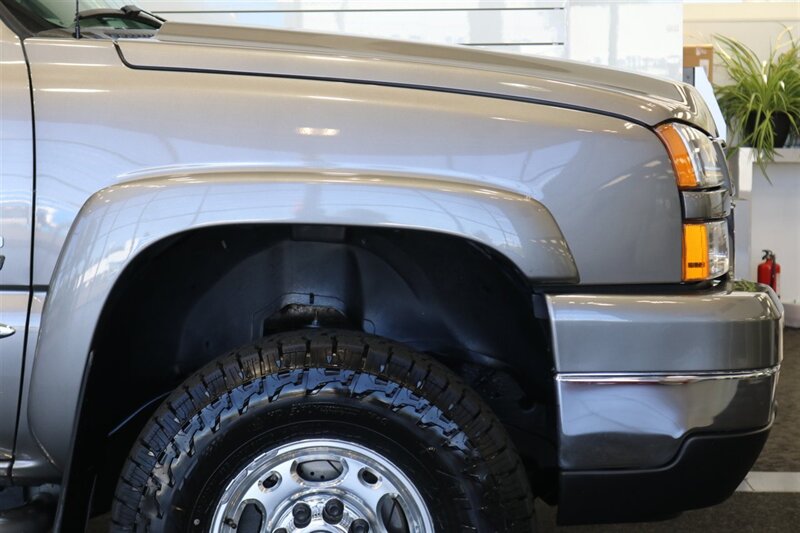 2006 Chevrolet Silverado 2500 LT3  NEVER HAD 5TH WHEEL OR GOOSENECK* LIKE NEW BED - BODY - PAINT - INTERIOR WITH NO ISSUES* NEW 2.5 " LEVELING KIT W/ NEW BILSTEIN 5100 SHOCKS* NEW 33 " FALKEN A/T 4W 10-PLY TIRES* FRESH SERVICE - Photo 53 - Portland, OR 97230