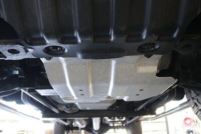 2006 Chevrolet Silverado 2500 LT3  NEVER HAD 5TH WHEEL OR GOOSENECK* LIKE NEW BED - BODY - PAINT - INTERIOR WITH NO ISSUES* NEW 2.5 " LEVELING KIT W/ NEW BILSTEIN 5100 SHOCKS* NEW 33 " FALKEN A/T 4W 10-PLY TIRES* FRESH SERVICE - Photo 32 - Portland, OR 97230