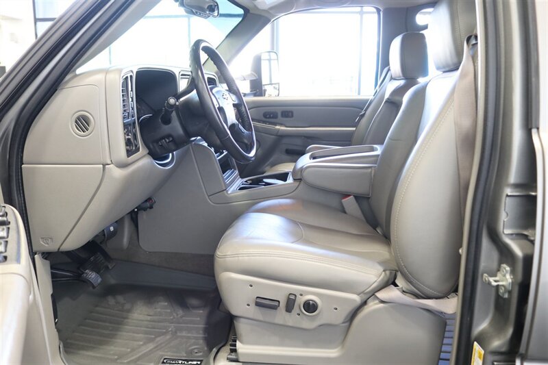 2006 Chevrolet Silverado 2500 LT3  NEVER HAD 5TH WHEEL OR GOOSENECK* LIKE NEW BED - BODY - PAINT - INTERIOR WITH NO ISSUES* NEW 2.5 " LEVELING KIT W/ NEW BILSTEIN 5100 SHOCKS* NEW 33 " FALKEN A/T 4W 10-PLY TIRES* FRESH SERVICE - Photo 74 - Portland, OR 97230