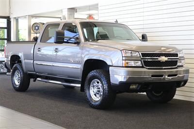 2006 Chevrolet Silverado 2500 LT3  NEVER HAD 5TH WHEEL OR GOOSENECK* LIKE NEW BED - BODY - PAINT - INTERIOR WITH NO ISSUES* NEW 2.5 " LEVELING KIT W/ NEW BILSTEIN 5100 SHOCKS* NEW 33 " FALKEN A/T 4W 10-PLY TIRES* FRESH SERVICE - Photo 2 - Portland, OR 97230