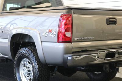 2006 Chevrolet Silverado 2500 LT3  NEVER HAD 5TH WHEEL OR GOOSENECK* LIKE NEW BED - BODY - PAINT - INTERIOR WITH NO ISSUES* NEW 2.5 " LEVELING KIT W/ NEW BILSTEIN 5100 SHOCKS* NEW 33 " FALKEN A/T 4W 10-PLY TIRES* FRESH SERVICE - Photo 37 - Portland, OR 97230
