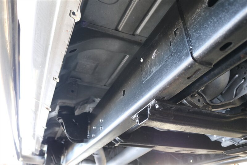 2006 Chevrolet Silverado 2500 LT3  NEVER HAD 5TH WHEEL OR GOOSENECK* LIKE NEW BED - BODY - PAINT - INTERIOR WITH NO ISSUES* NEW 2.5 " LEVELING KIT W/ NEW BILSTEIN 5100 SHOCKS* NEW 33 " FALKEN A/T 4W 10-PLY TIRES* FRESH SERVICE - Photo 25 - Portland, OR 97230