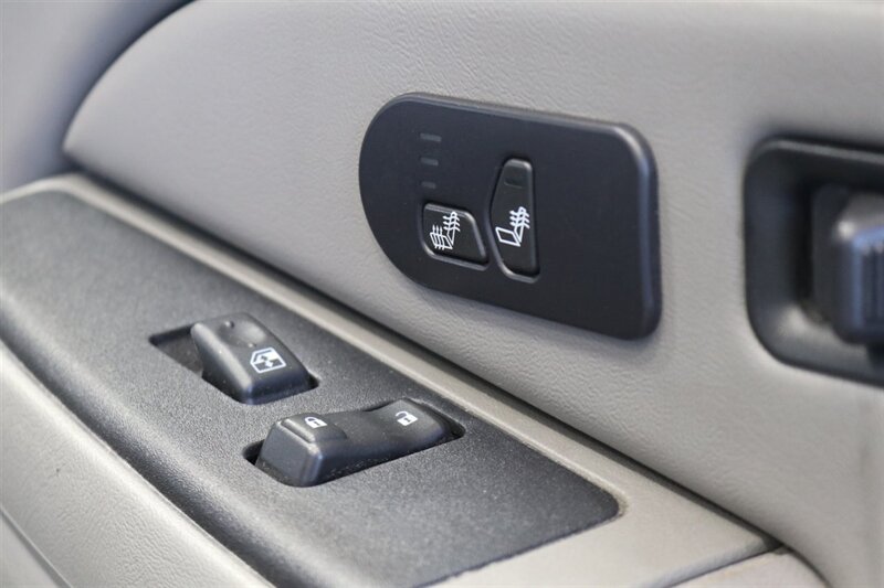 2006 Chevrolet Silverado 2500 LT3  NEVER HAD 5TH WHEEL OR GOOSENECK* LIKE NEW BED - BODY - PAINT - INTERIOR WITH NO ISSUES* NEW 2.5 " LEVELING KIT W/ NEW BILSTEIN 5100 SHOCKS* NEW 33 " FALKEN A/T 4W 10-PLY TIRES* FRESH SERVICE - Photo 69 - Portland, OR 97230