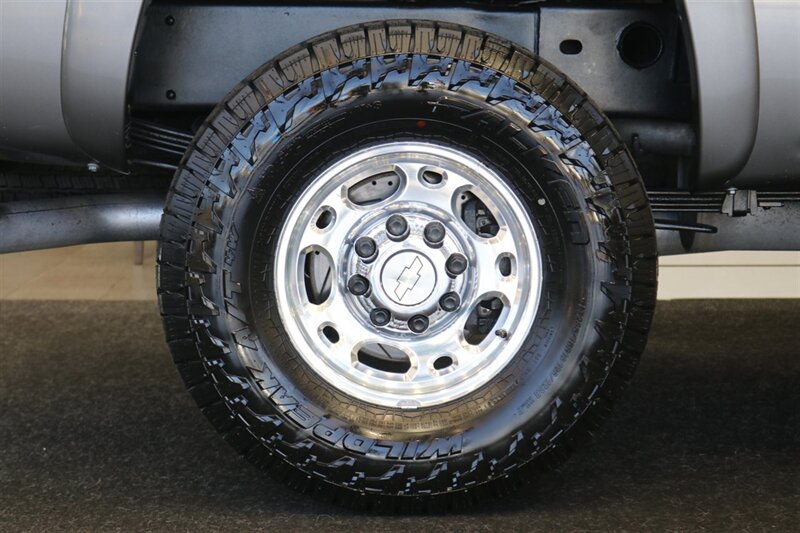 2006 Chevrolet Silverado 2500 LT3  NEVER HAD 5TH WHEEL OR GOOSENECK* LIKE NEW BED - BODY - PAINT - INTERIOR WITH NO ISSUES* NEW 2.5 " LEVELING KIT W/ NEW BILSTEIN 5100 SHOCKS* NEW 33 " FALKEN A/T 4W 10-PLY TIRES* FRESH SERVICE - Photo 43 - Portland, OR 97230