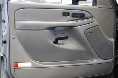 2006 Chevrolet Silverado 2500 LT3  NEVER HAD 5TH WHEEL OR GOOSENECK* LIKE NEW BED - BODY - PAINT - INTERIOR WITH NO ISSUES* NEW 2.5 " LEVELING KIT W/ NEW BILSTEIN 5100 SHOCKS* NEW 33 " FALKEN A/T 4W 10-PLY TIRES* FRESH SERVICE - Photo 64 - Portland, OR 97230