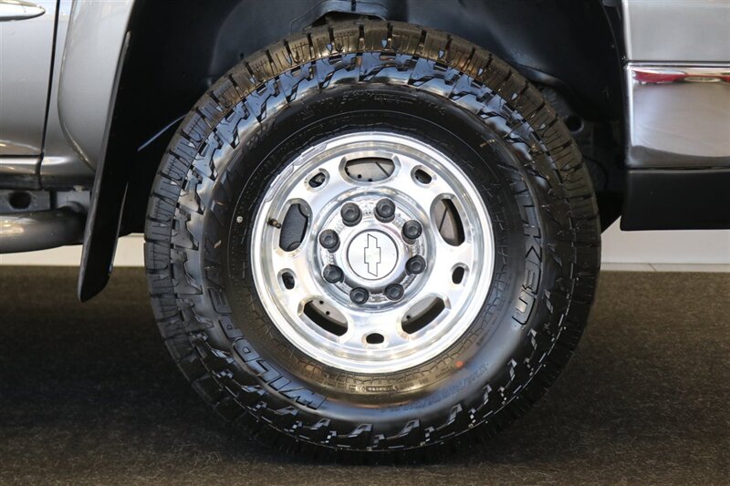 2006 Chevrolet Silverado 2500 LT3  NEVER HAD 5TH WHEEL OR GOOSENECK* LIKE NEW BED - BODY - PAINT - INTERIOR WITH NO ISSUES* NEW 2.5 " LEVELING KIT W/ NEW BILSTEIN 5100 SHOCKS* NEW 33 " FALKEN A/T 4W 10-PLY TIRES* FRESH SERVICE - Photo 44 - Portland, OR 97230