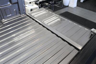 2006 Chevrolet Silverado 2500 LT3  NEVER HAD 5TH WHEEL OR GOOSENECK* LIKE NEW BED - BODY - PAINT - INTERIOR WITH NO ISSUES* NEW 2.5 " LEVELING KIT W/ NEW BILSTEIN 5100 SHOCKS* NEW 33 " FALKEN A/T 4W 10-PLY TIRES* FRESH SERVICE - Photo 41 - Portland, OR 97230