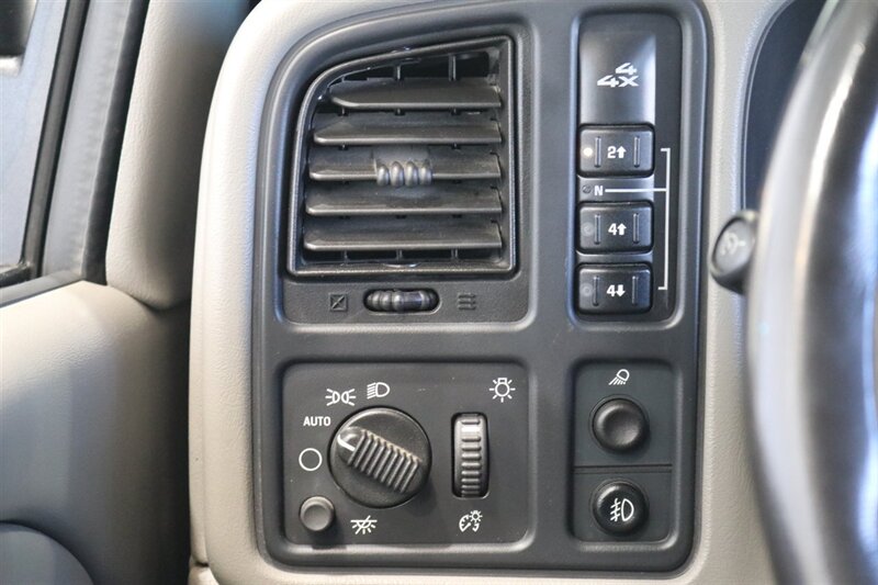 2006 Chevrolet Silverado 2500 LT3  NEVER HAD 5TH WHEEL OR GOOSENECK* LIKE NEW BED - BODY - PAINT - INTERIOR WITH NO ISSUES* NEW 2.5 " LEVELING KIT W/ NEW BILSTEIN 5100 SHOCKS* NEW 33 " FALKEN A/T 4W 10-PLY TIRES* FRESH SERVICE - Photo 92 - Portland, OR 97230