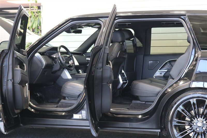 2025 Land Rover Range Rover P530 Autobiography L 1-OWNER* LONG WHEEL BASE* 3RD ROW SEAT* CERAMIC COATED* CERAMIC TINT* 2-KEYS* ALL BOOKS* 0-ACCIDENTS* 100% ALL ORIGINAL LOCAL TRADE - Photo 62 - Portland, OR 97230