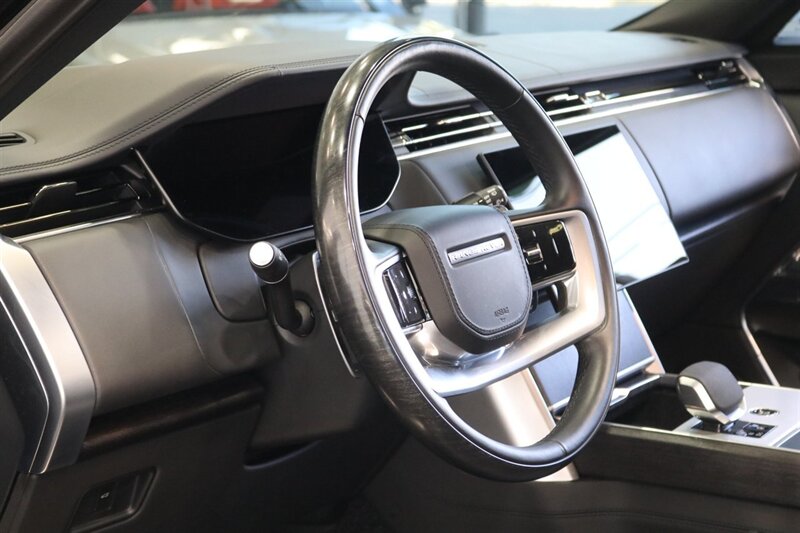 2025 Land Rover Range Rover P530 Autobiography L 1-OWNER* LONG WHEEL BASE* 3RD ROW SEAT* CERAMIC COATED* CERAMIC TINT* 2-KEYS* ALL BOOKS* 0-ACCIDENTS* 100% ALL ORIGINAL LOCAL TRADE - Photo 26 - Portland, OR 97230